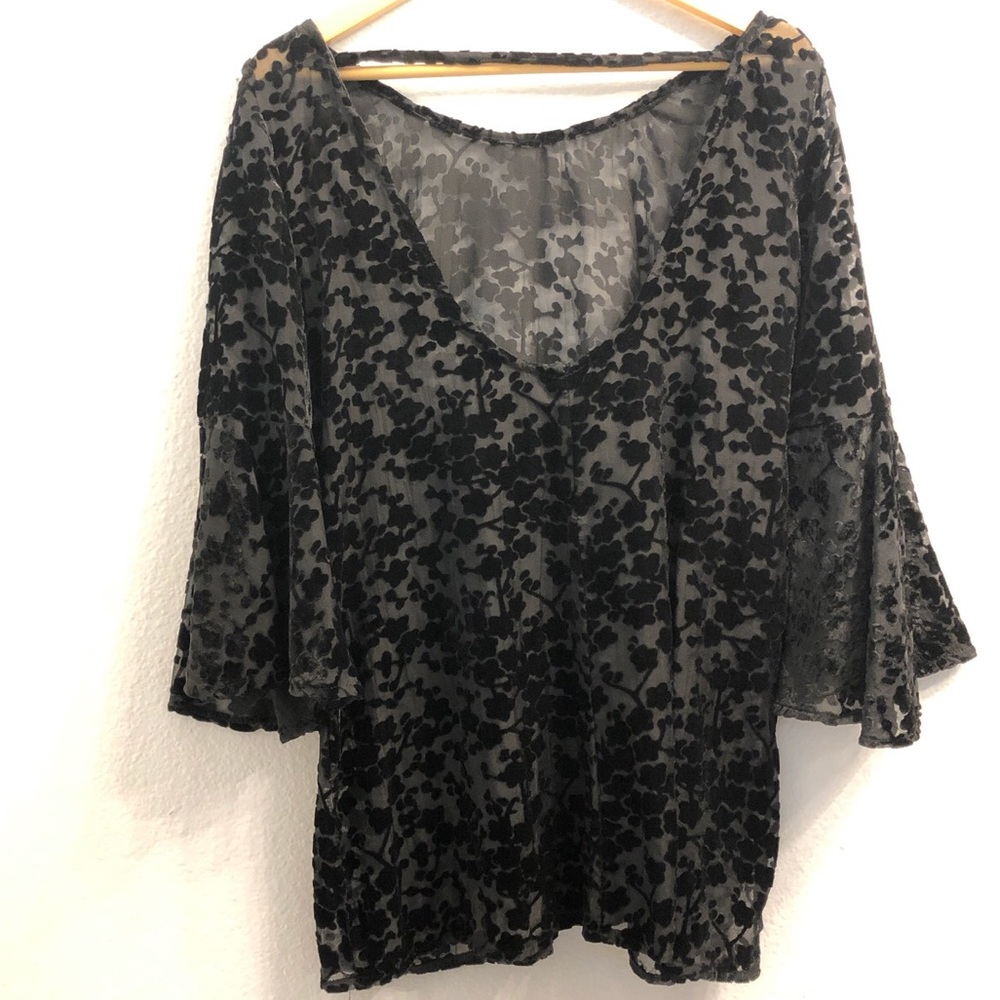 Gypsy Junkies Free People black velvet tunic dress